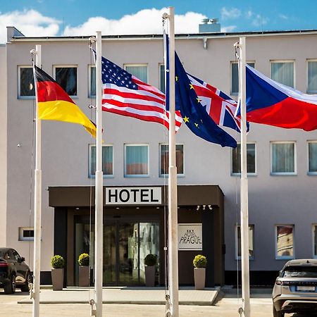 Skyhotel Prag Exteriör bild