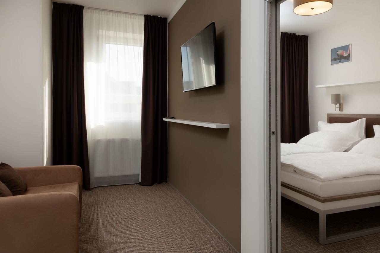 Skyhotel Prag Exteriör bild